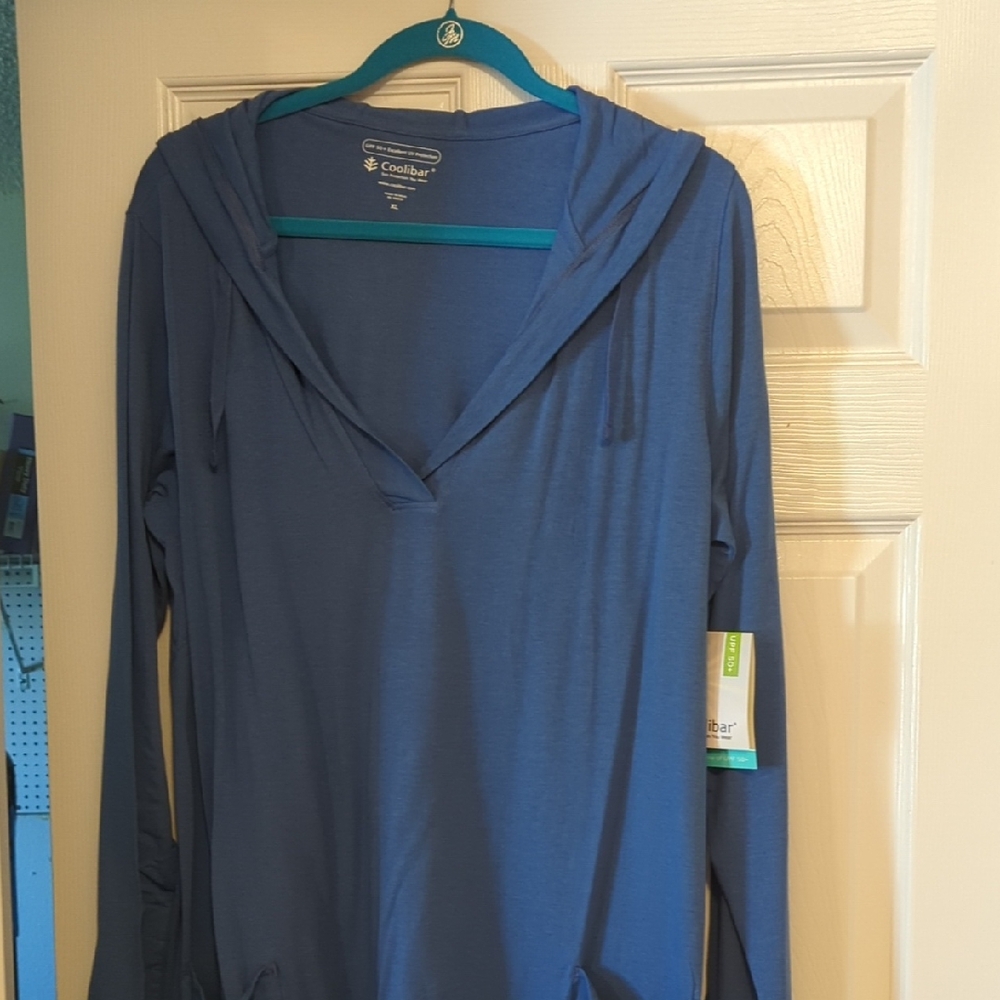 Coolibar Women's Blue Hoodie Beach Cover Up.  UPF 50+ Protection